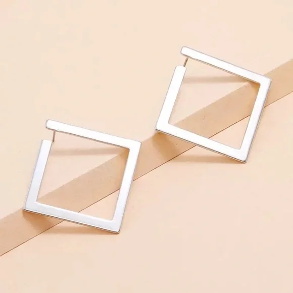 “Inclined” Square Geometric Retro Unique Minimalist Simple Stud Earrings - Picture 9 of 11